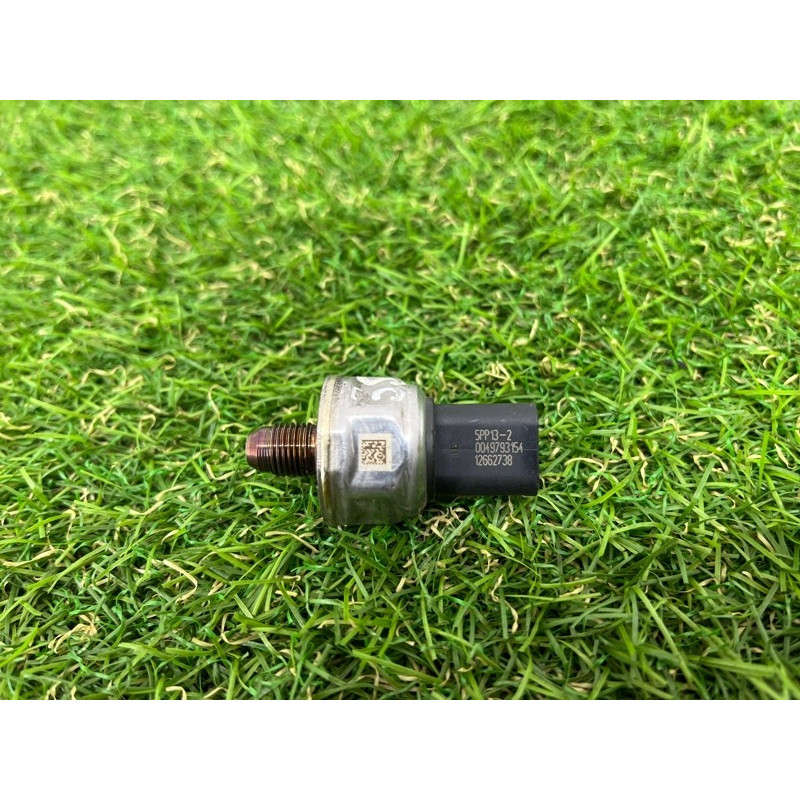 Датчик давления топлива (электрика / датчики) Cadillac Xt5 1 2016 3.6 12662738