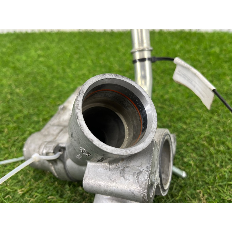 Корпус термостата (система охлаждения) Ford Explorer MK5 3.7 AT4Z8A586A