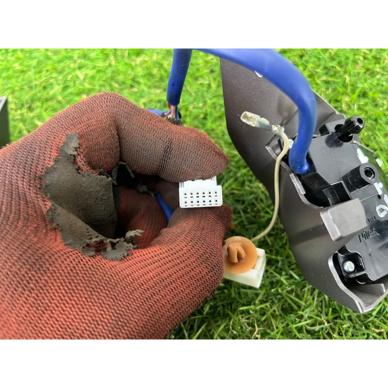 Кнопки руля (электрика / кнопки) Subaru Forester SJ 2015 2.5 83154AJ430