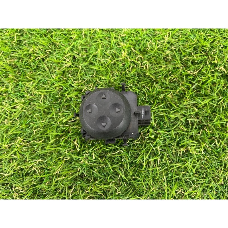 Кнопка регулировки сиденья (электрика / кнопки) Mercedes-Benz GL X164 2012 4.6 a2048702558