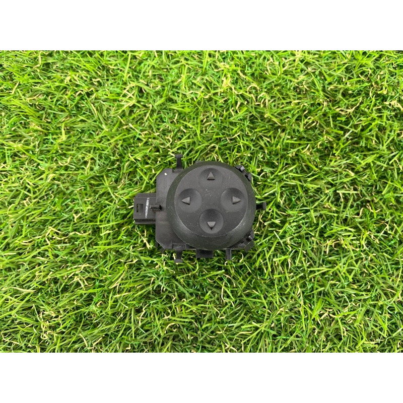 Кнопка регулировки сиденья (электрика / кнопки) Mercedes-Benz GL X164 2012 4.6 a2048702558