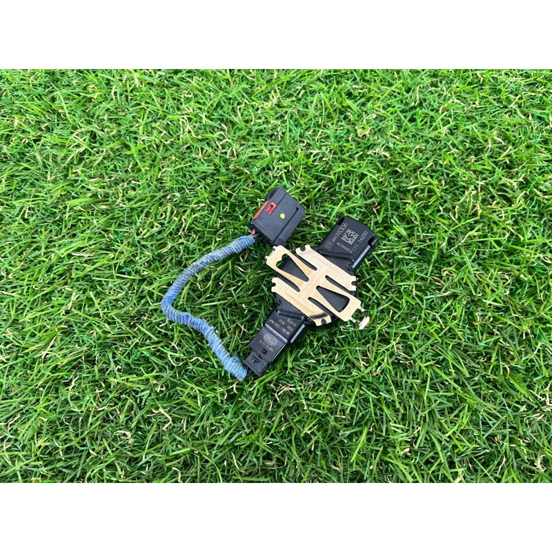 Датчик дождя (электрика / датчики) Cadillac Xt5 1 2016 3.6 84138306