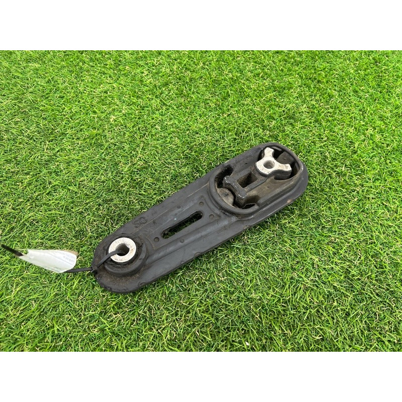 Подушка двигателя (двигатель и элементы) Nissan Juke F15 2011 1.6 113601ka0a