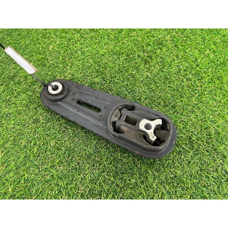 Подушка двигателя (двигатель и элементы) Nissan Juke F15 2011 1.6 113601ka0a