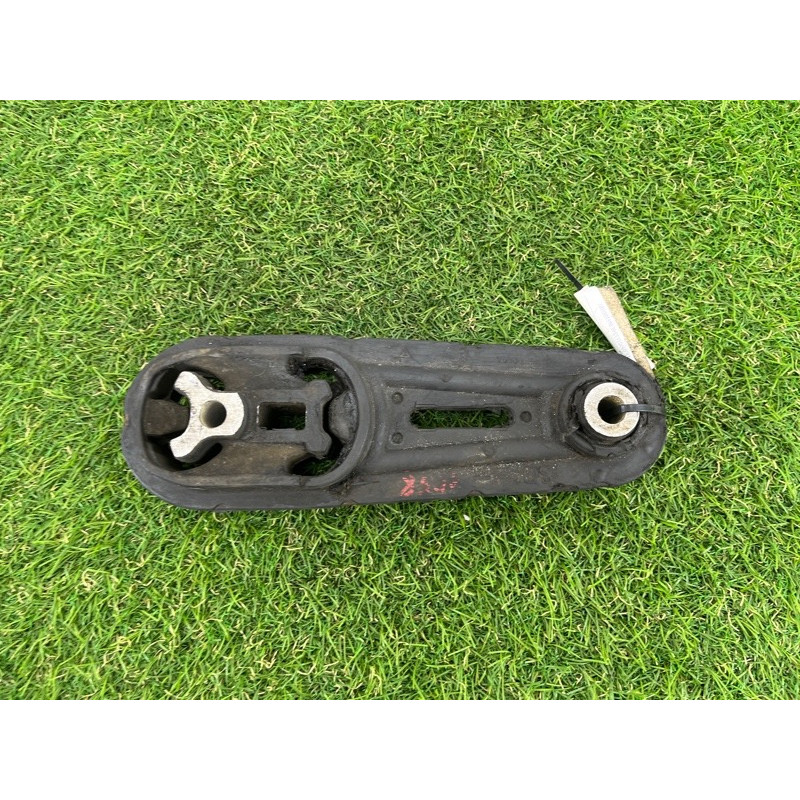 Подушка двигателя (двигатель и элементы) Nissan Juke F15 2011 1.6 113601ka0a