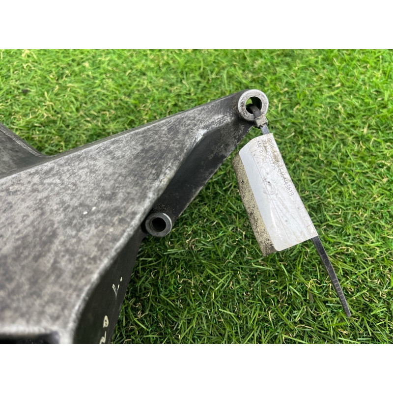 Кронштейн подушки двигателя (кронштейны двигателя) BMW 3-series E46 22116753225