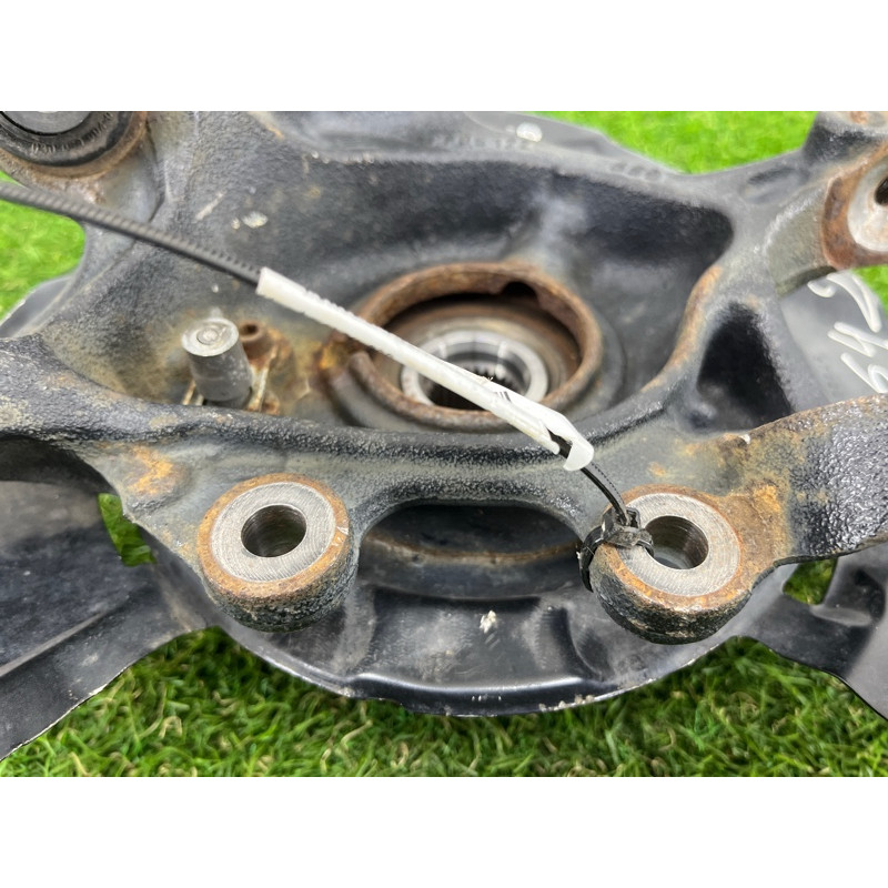 Цапфа підвіски (підвіска) Bmw 3-series F30 33326792523