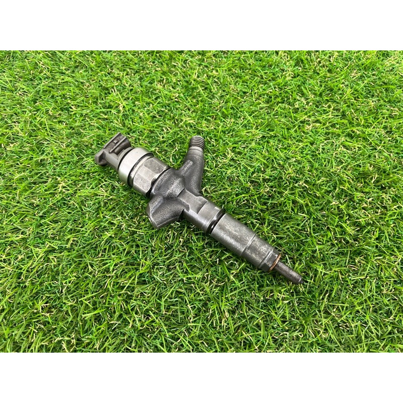 Форсунка топливная (топливная система) Subaru Forester SH 2008 2.0 16613aa030