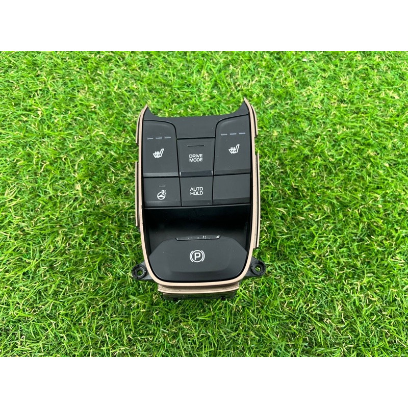 Блок кнопок (электрика / кнопки) Hyundai Ioniq AE 2019 Electro 93300G7070TKB