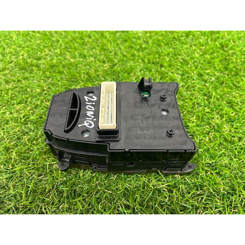 Блок кнопок (электрика / кнопки) Hyundai Ioniq AE 2019 Electro 93300G7070TKB