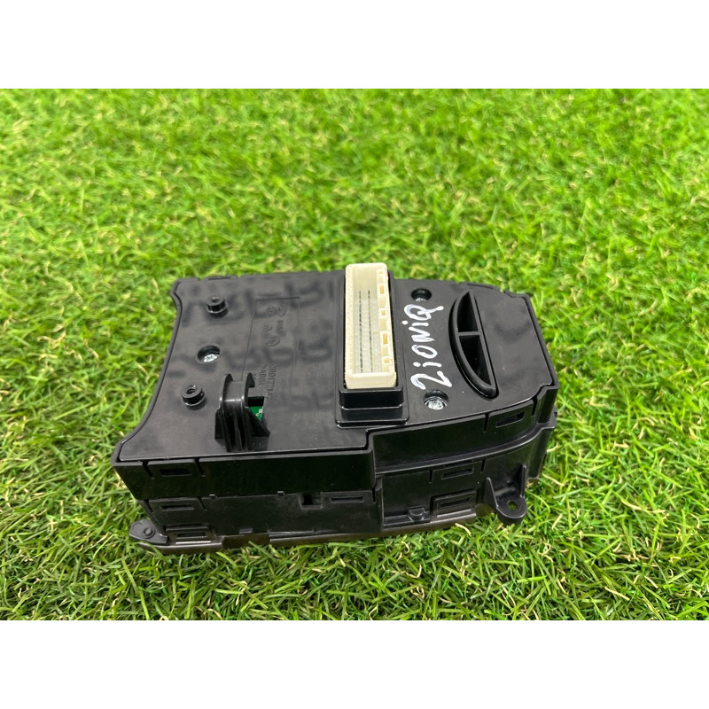 Блок кнопок (электрика / кнопки) Hyundai Ioniq AE 2019 Electro 93300G7070TKB