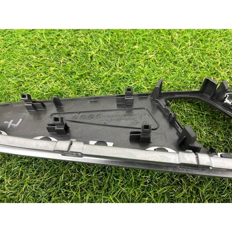 Декоративна накладка карти дверей (салон) Mercedes-Benz E-class W213 A2137202602