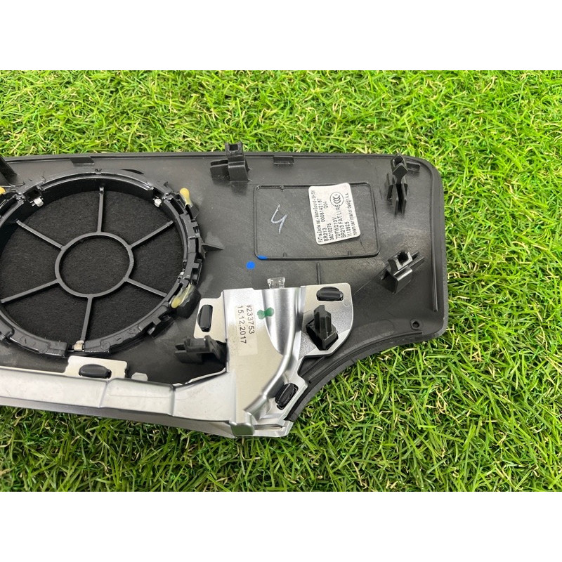 Декоративна накладка карти дверей (салон) Mercedes-Benz E-class W213 A2137202602