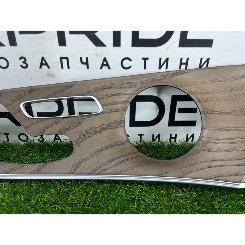 Декоративна накладка карти дверей (салон) Mercedes-Benz E-class W213 A2137202502