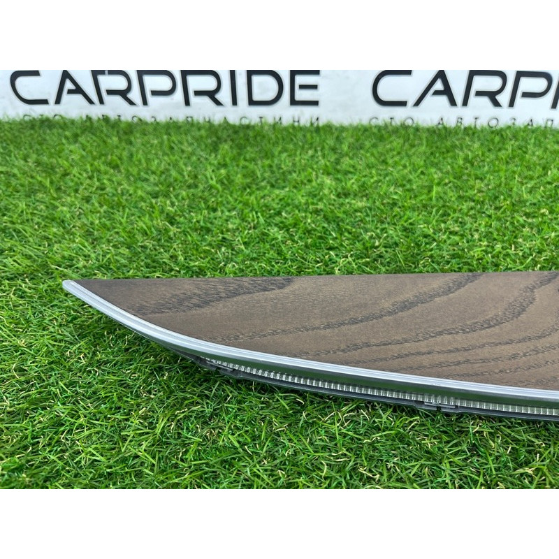 Декоративна накладка карти дверей (салон) Mercedes-Benz E-class W213 A2137202502