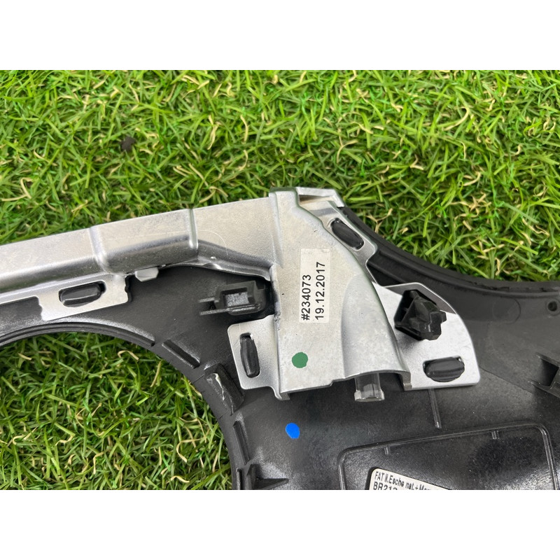 Декоративна накладка карти дверей (салон) Mercedes-Benz E-class W213 A2137202502