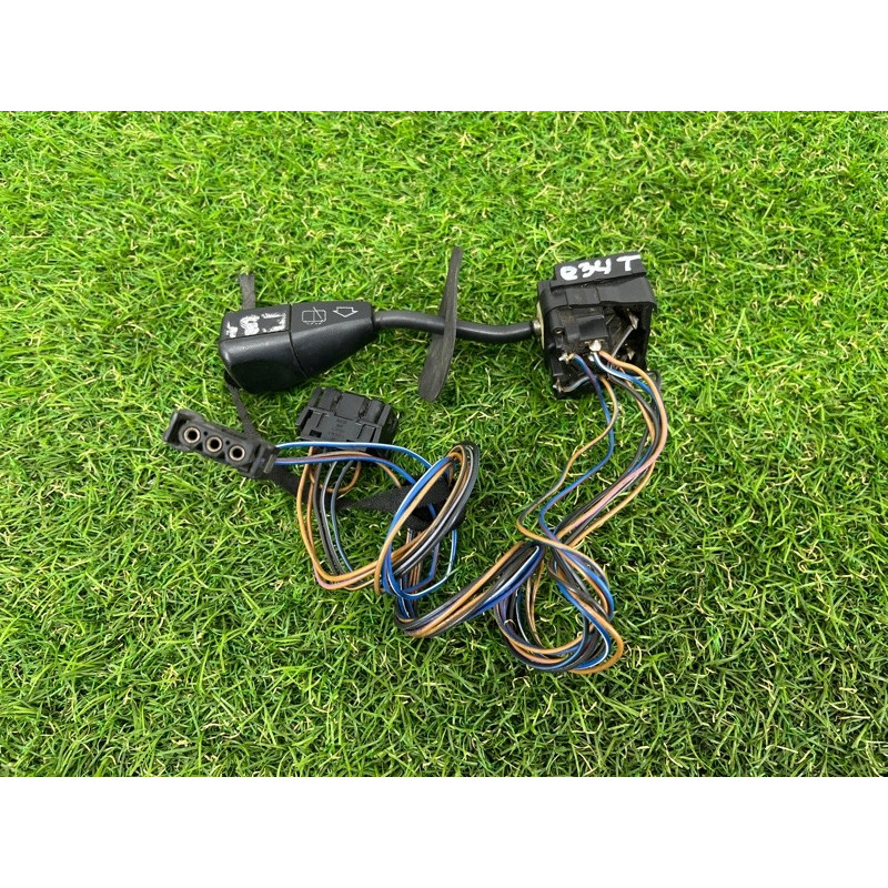 Переключатель дворников (электрика) BMW 5-series E34 61318351193