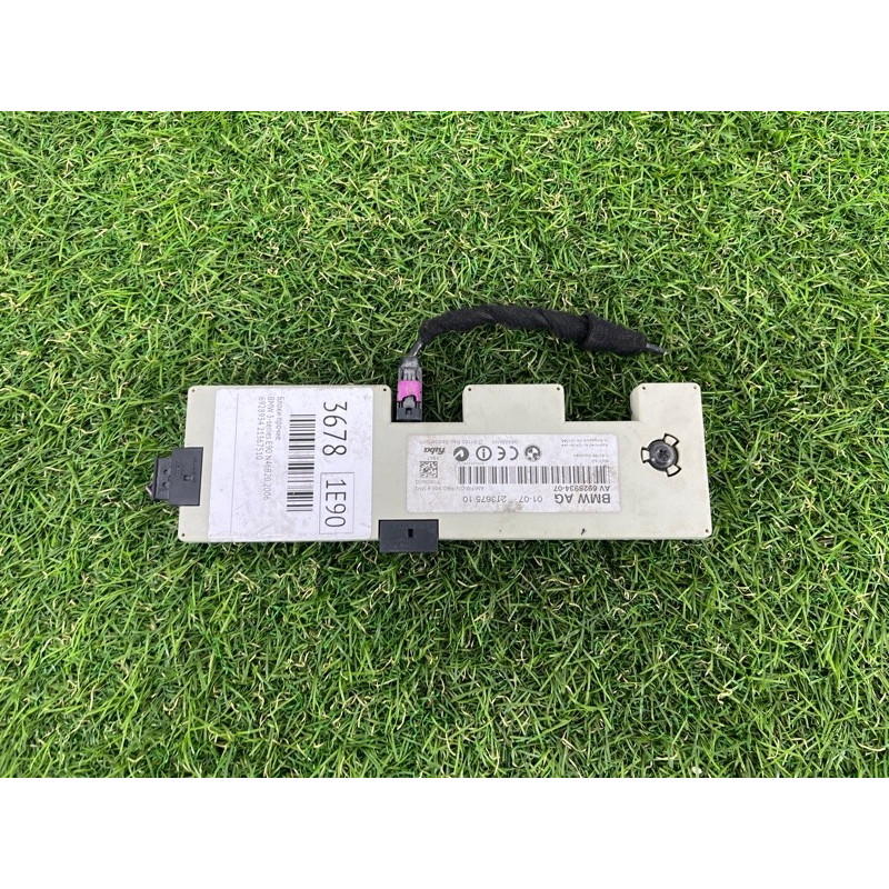 Усилитель антенны (электрика) BMW 3-series E90 2006 N46B20 65206928934