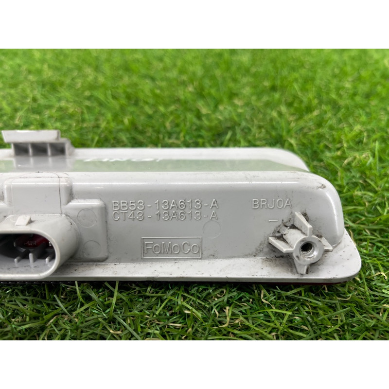 Повторитель стоп сигнала (оптика) Ford Explorer MK5 2012 BB5Z13A613A