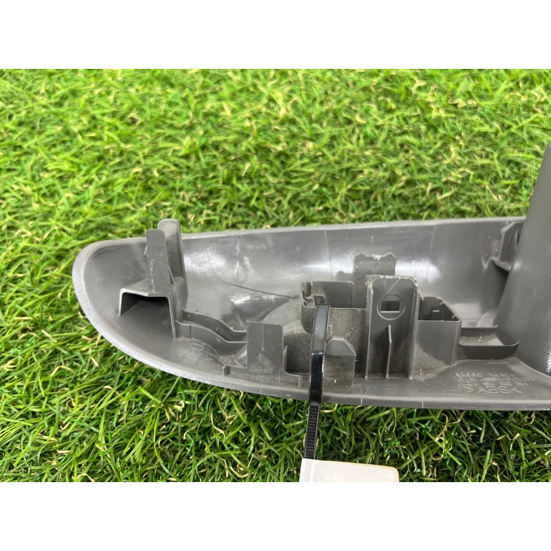 Декоративна накладка карти дверей (салон) Nissan Juke F15 2011 1.6 829601KA0A