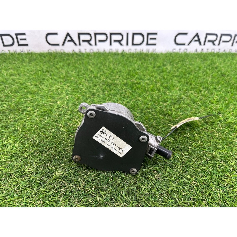 Вакуумный насос (тормозная система) Volkswagen Passat B7 2013 2.5 07k145100c