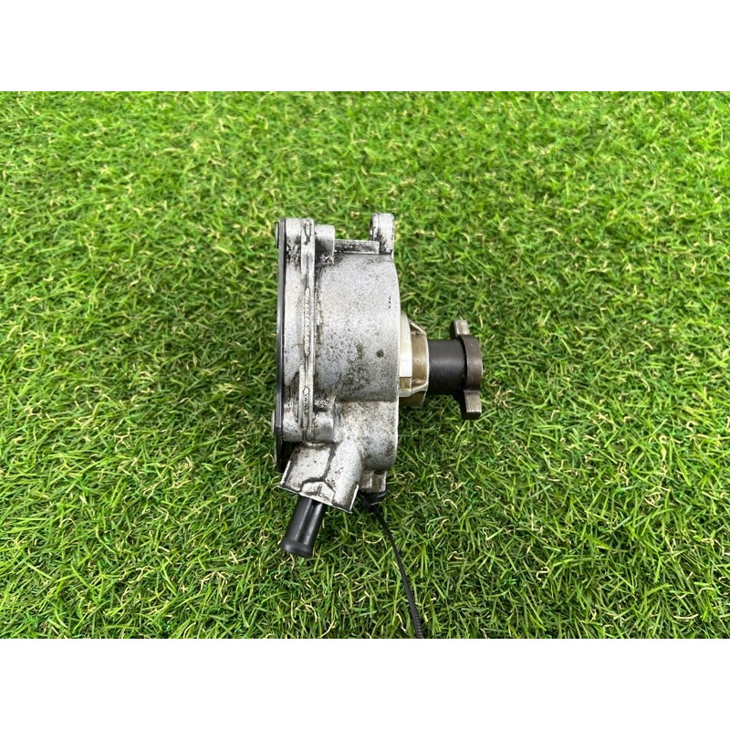 Вакуумный насос (тормозная система) Volkswagen Passat B7 2013 2.5 07k145100c