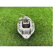 Подушка двигателя