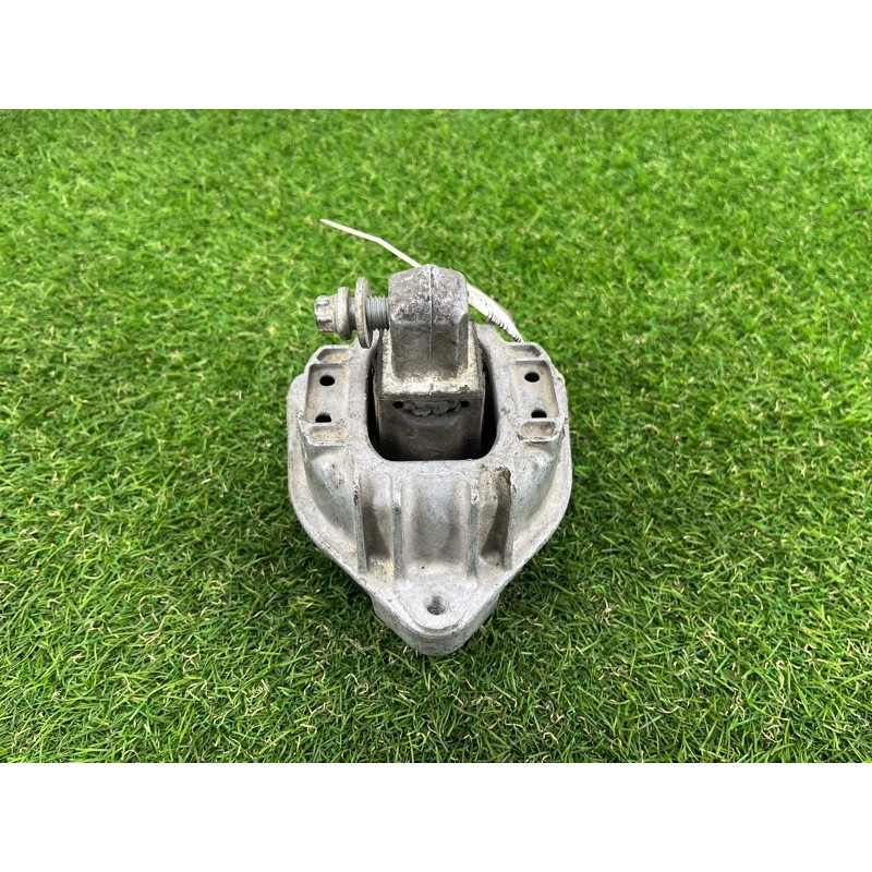 Подушка двигателя (двигатель и элементы) BMW 5-series F10 2013 N63B44 22116777373