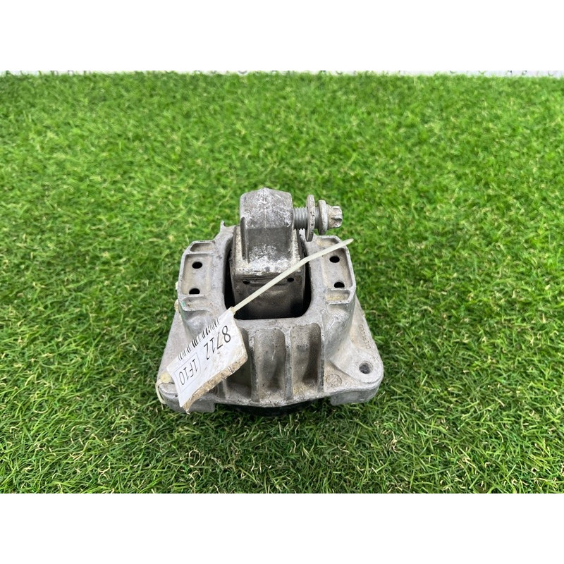Подушка двигателя (двигатель и элементы) BMW 5-series F10 2013 N63B44 22116777373