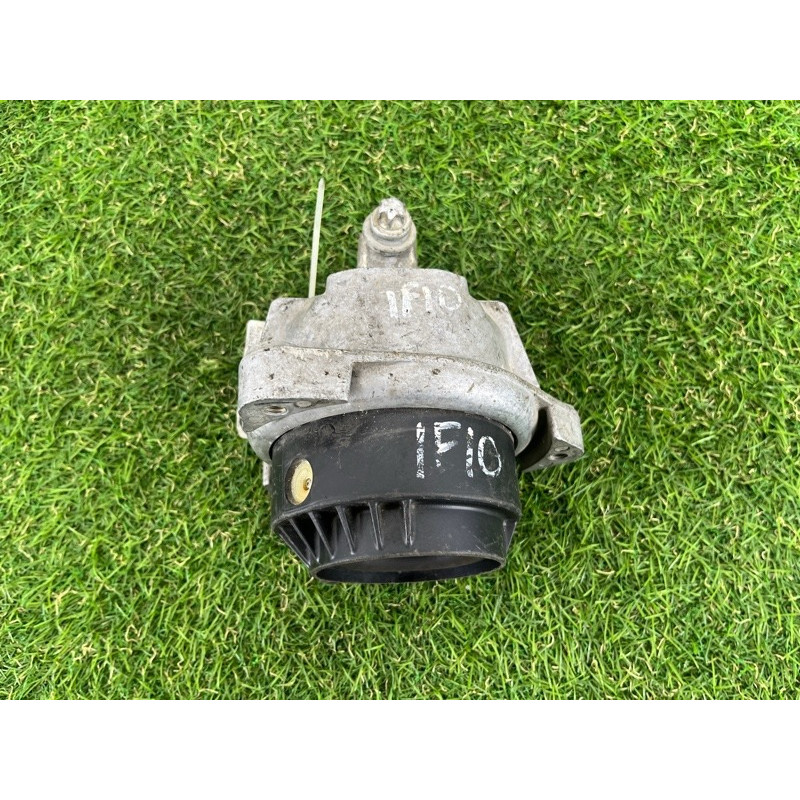 Подушка двигателя (двигатель и элементы) BMW 5-series F10 2013 N63B44 22116777373