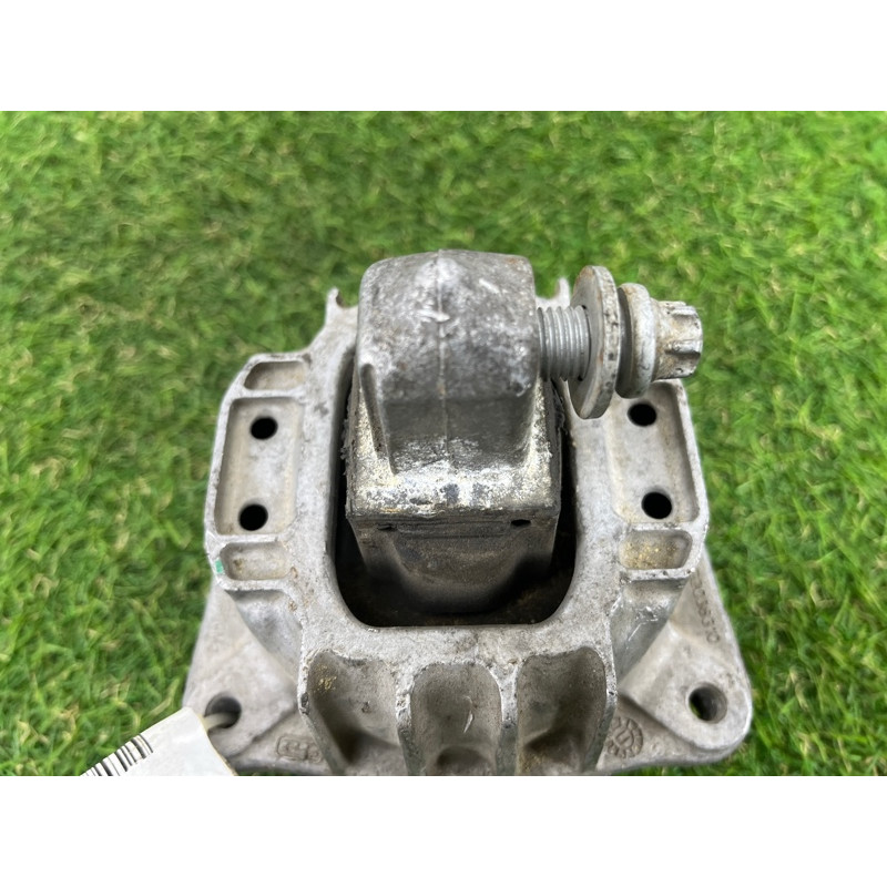 Подушка двигателя (двигатель и элементы) BMW 5-series F10 2013 N63B44 22116777373