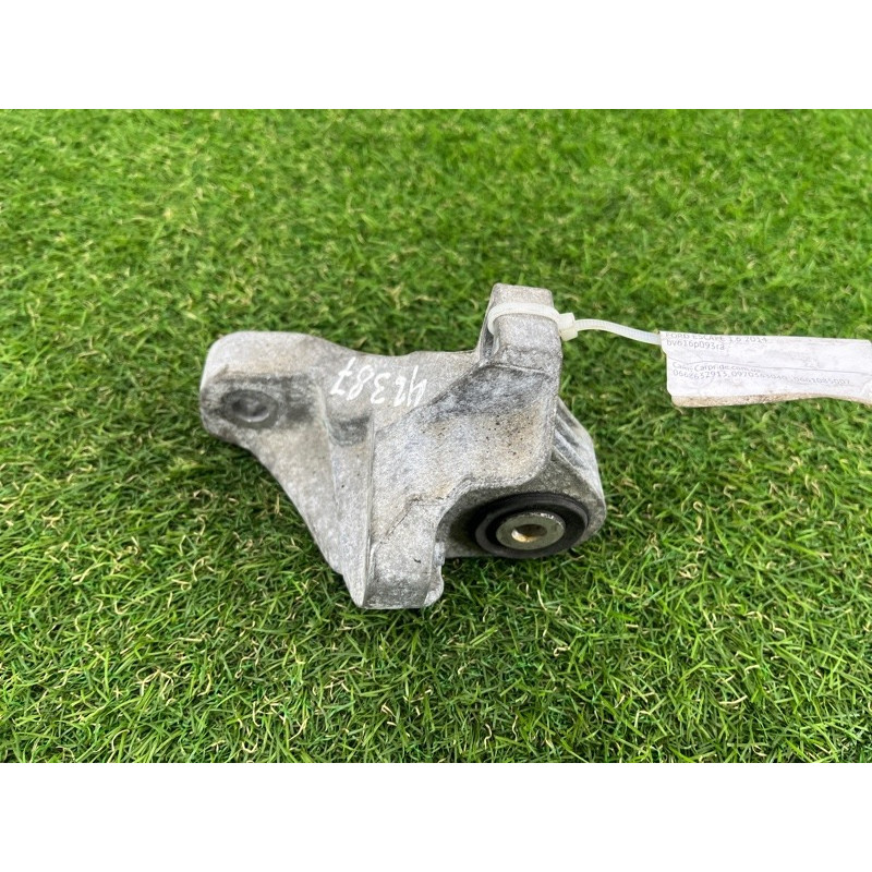 Кронштейн КПП (трансмиссия) FORD ESCAPE MK3 2014 1.6 BV6Z6E042C