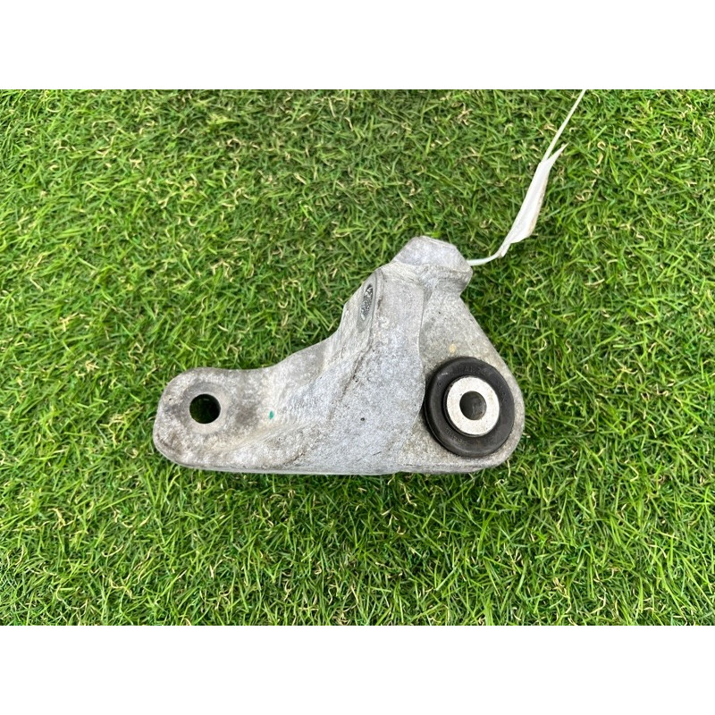 Кронштейн КПП (трансмиссия) FORD ESCAPE MK3 2014 1.6 BV6Z6E042C