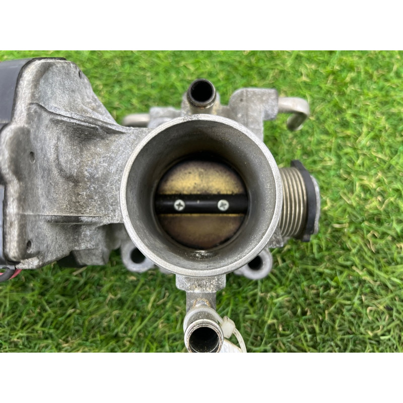 Дросельна заслонка (електрика двигуна) Toyota Prius NHW20 1.5 22030-21020