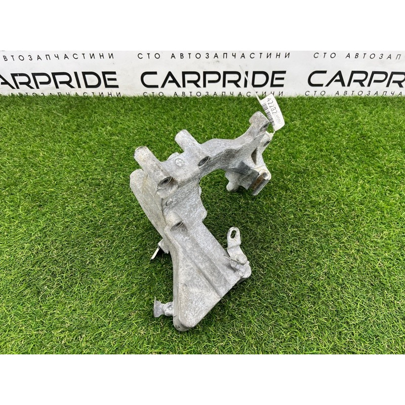 Кронштейн генератора (кронштейны двигателя) Mitsubishi Outlander GF 2017 2.4 1801A100