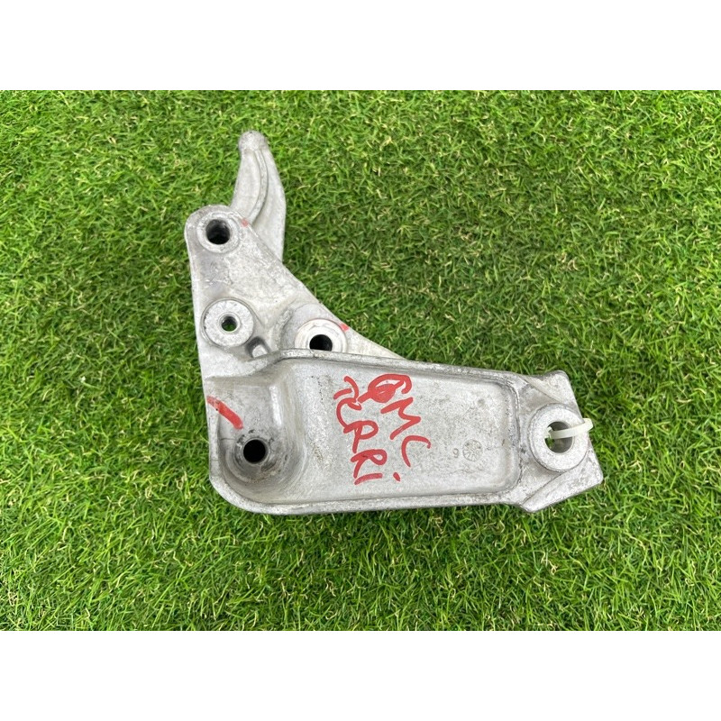 Кронштейн подушки двигателя (кронштейны двигателя) GMC Terrain 1 2.4 25789180