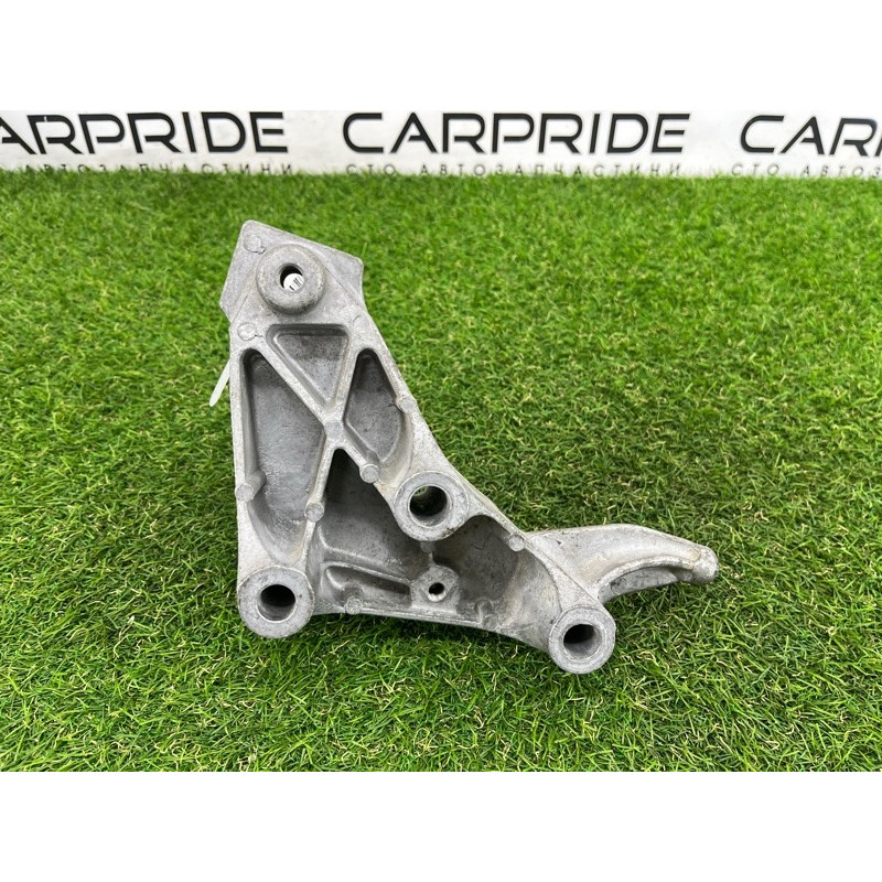 Кронштейн подушки двигателя (кронштейны двигателя) GMC Terrain 1 2.4 25789180