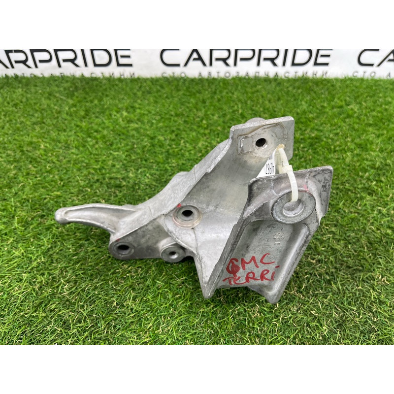 Кронштейн подушки двигателя (кронштейны двигателя) GMC Terrain 1 2.4 25789180