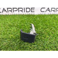 Ручка відкривання капота