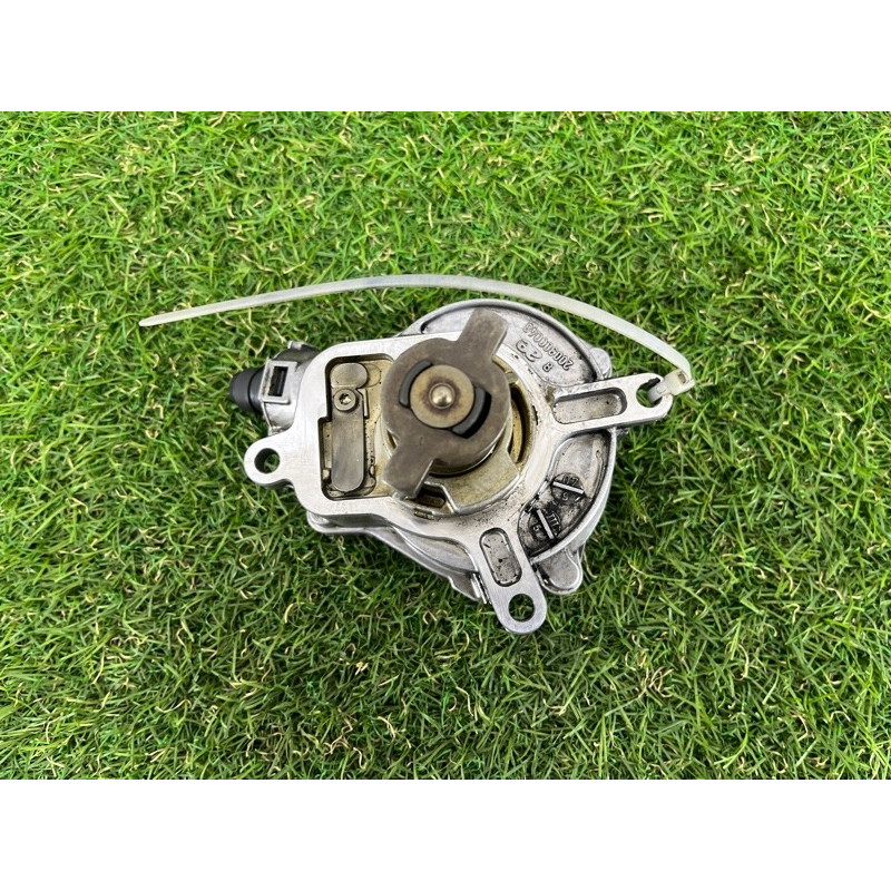 Вакуумный насос (тормозная система) Volkswagen Golf 1K 2.5 07k145100c