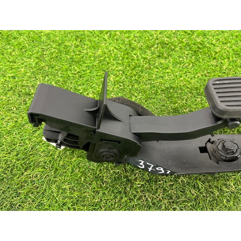 Педаль газа (электрика двигателя) Mercedes-Benz E-class W211 2008 3.5 a2113000904