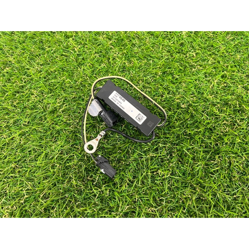 Усилитель антенны (электрика) Cadillac Xt5 1 2016 3.6 84044646