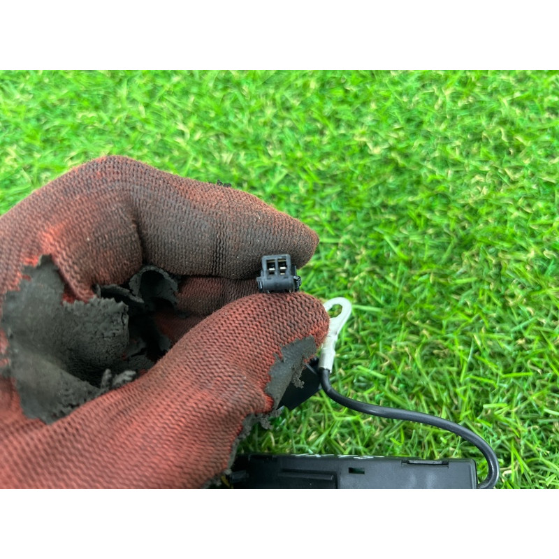 Усилитель антенны (электрика) Cadillac Xt5 1 2016 3.6 84044646