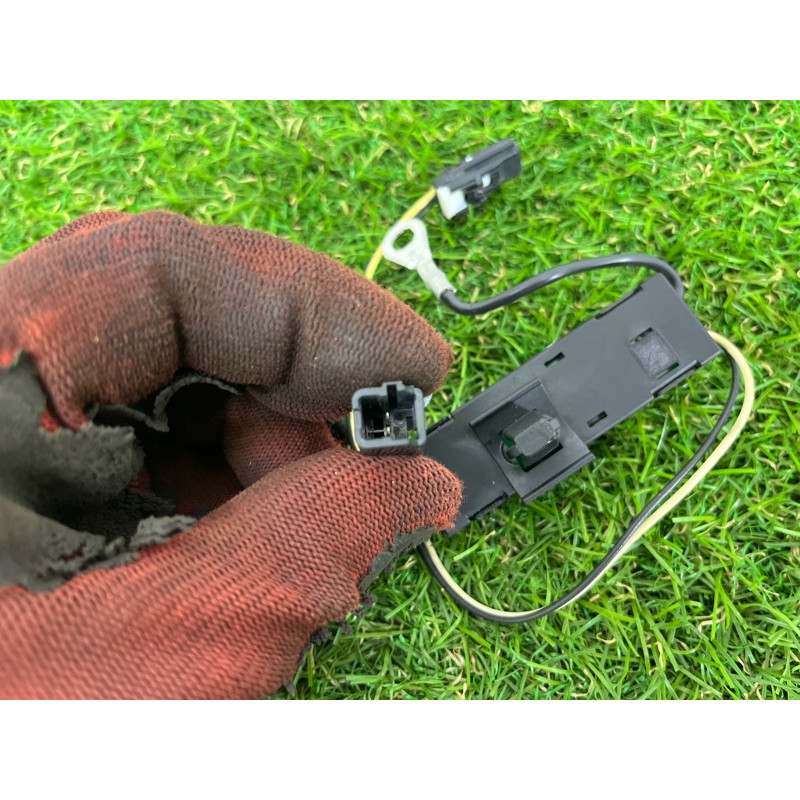 Усилитель антенны (электрика) Cadillac Xt5 1 2016 3.6 84044646