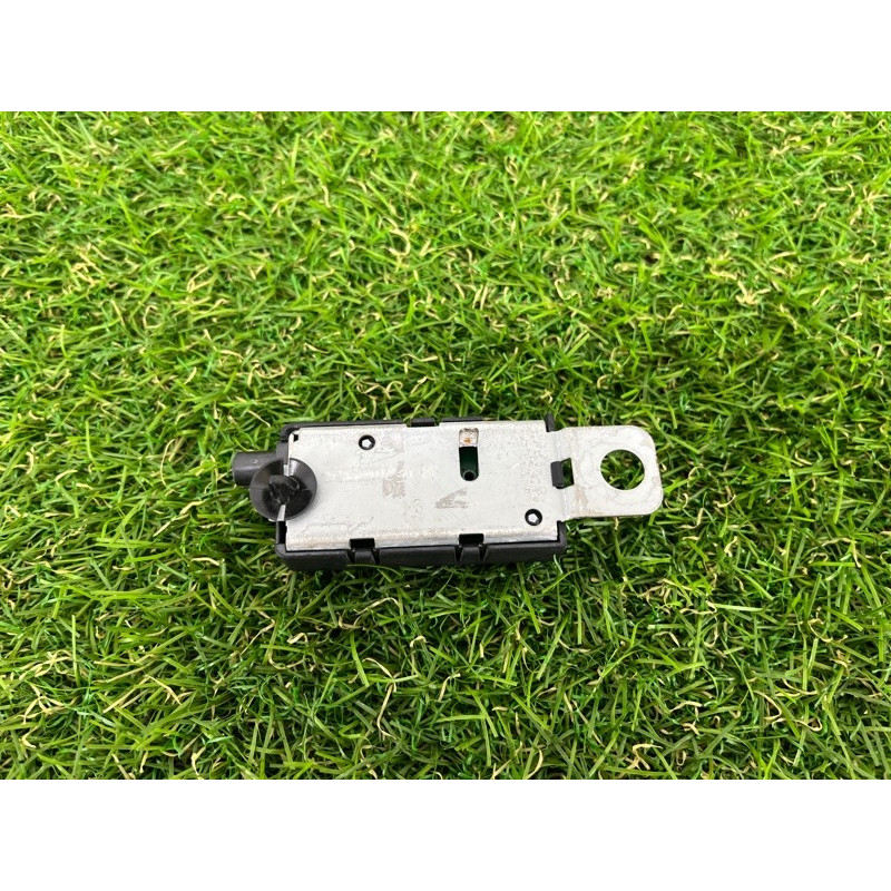 Усилитель антенны (электрика) Cadillac Xt5 1 2016 3.6 421251063