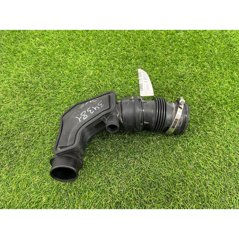 Патрубок воздушного фильтра (впускная система) FORD Focus MK3 2016 1.0 F1FZ9F788B