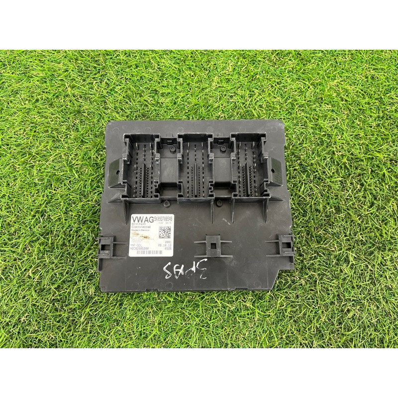 Блок комфорта (электрика / блок управления) Volkswagen Passat B7 2014 1.8 5k0937085ab