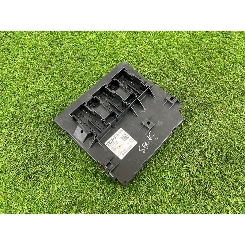 Блок комфорта (электрика / блок управления) Volkswagen Passat B7 2014 1.8 5k0937085ab