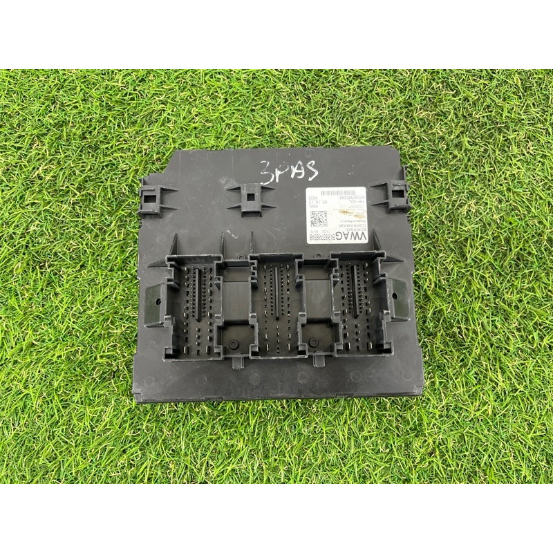 Блок комфорта (электрика / блок управления) Volkswagen Passat B7 2014 1.8 5k0937085ab