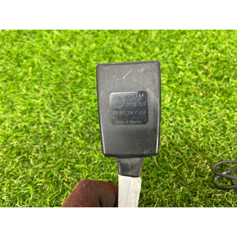 Замок ремня безопасности (airbag/безопасность) Volkswagen Passat B7 2013 2.5 561857756f
